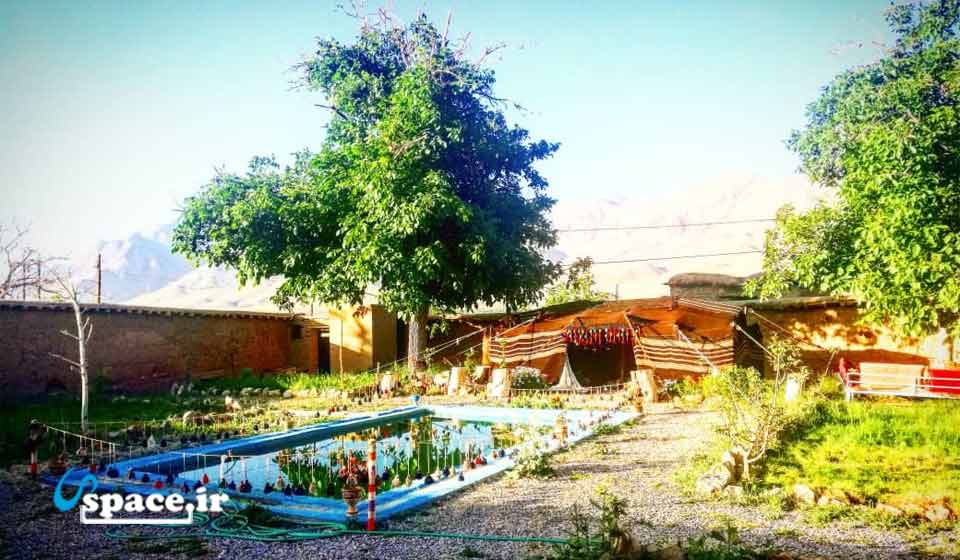 محوطه اقامتگاه بوم گردی آژند - بوانات - روستای جعفرآباد سفلی